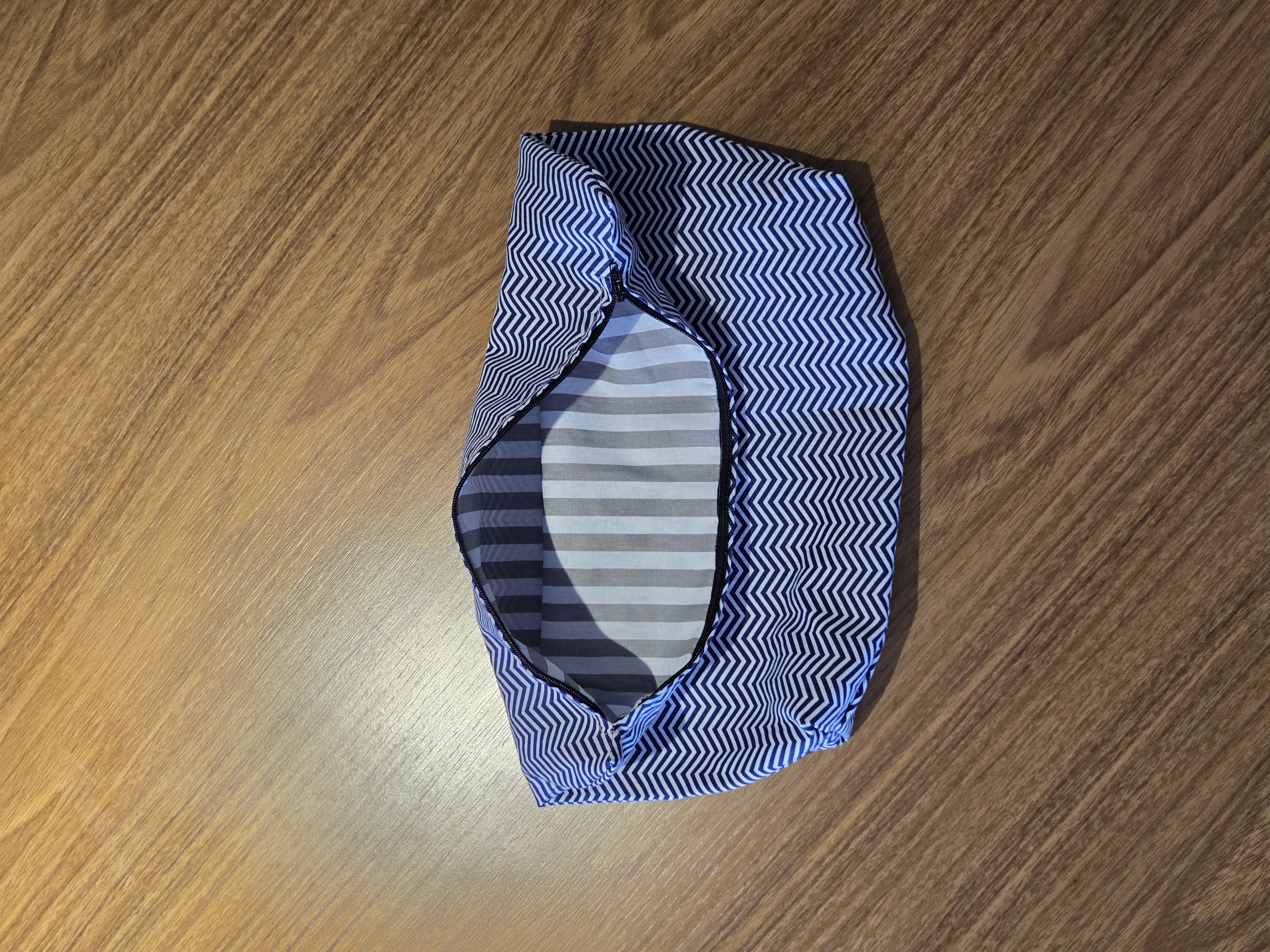 Bolsa de acessórios por dentro